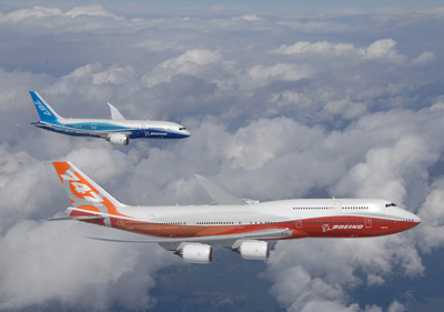 787 & 747 in flight